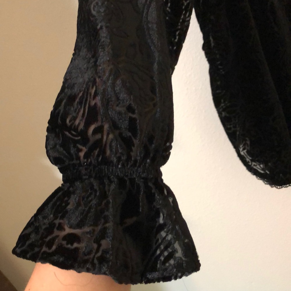 Cute top😍 - Picture 4 of 5